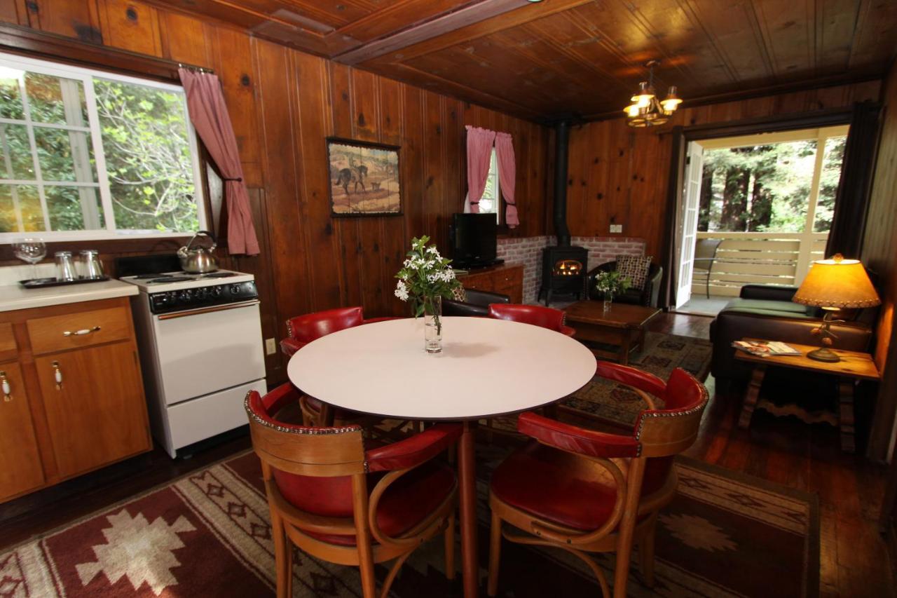 Fern Grove Cottages Гърнвил Екстериор снимка