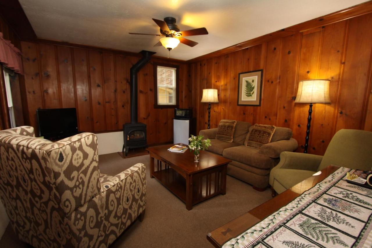 Fern Grove Cottages Гърнвил Екстериор снимка