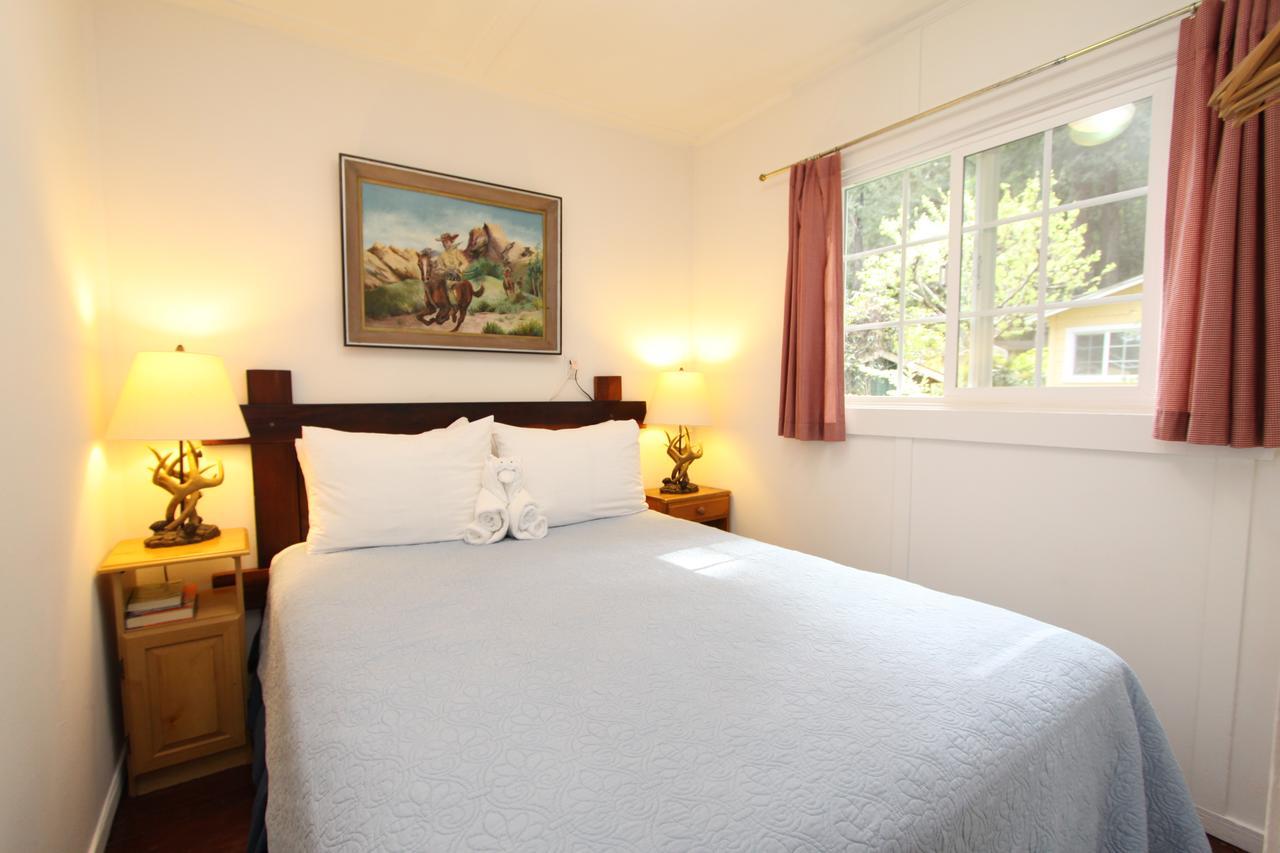Fern Grove Cottages Гърнвил Екстериор снимка