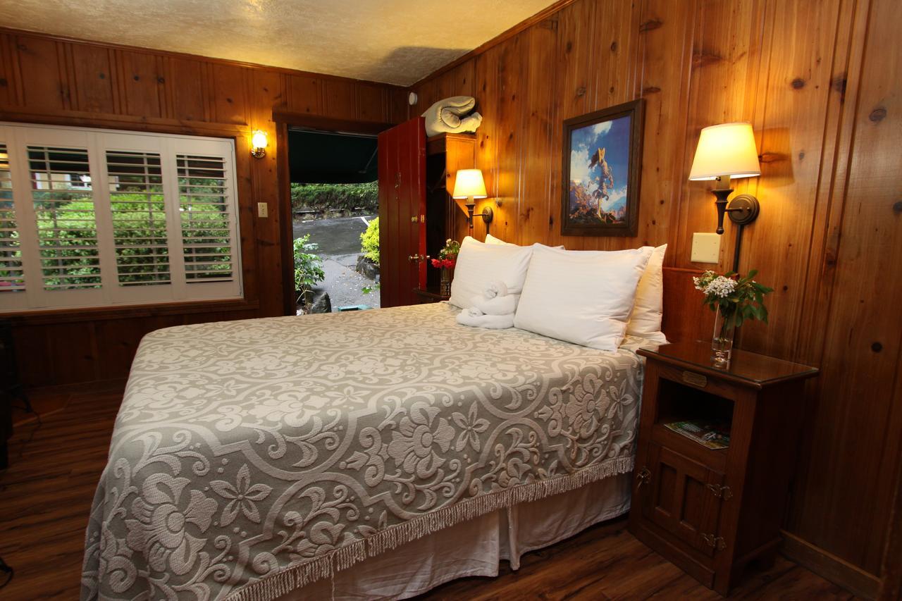 Fern Grove Cottages Гърнвил Екстериор снимка